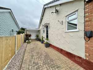 Photo 20- click for photo gallery